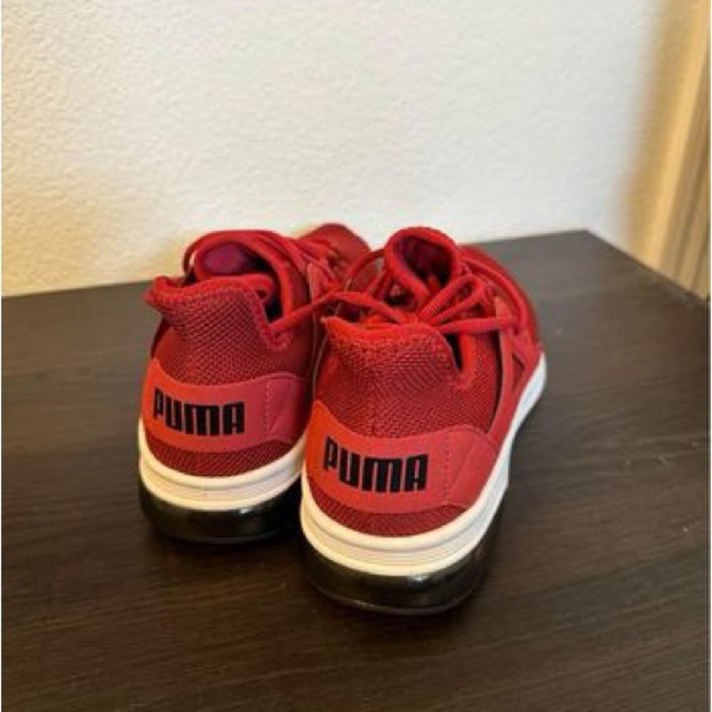 Selling puma shoes